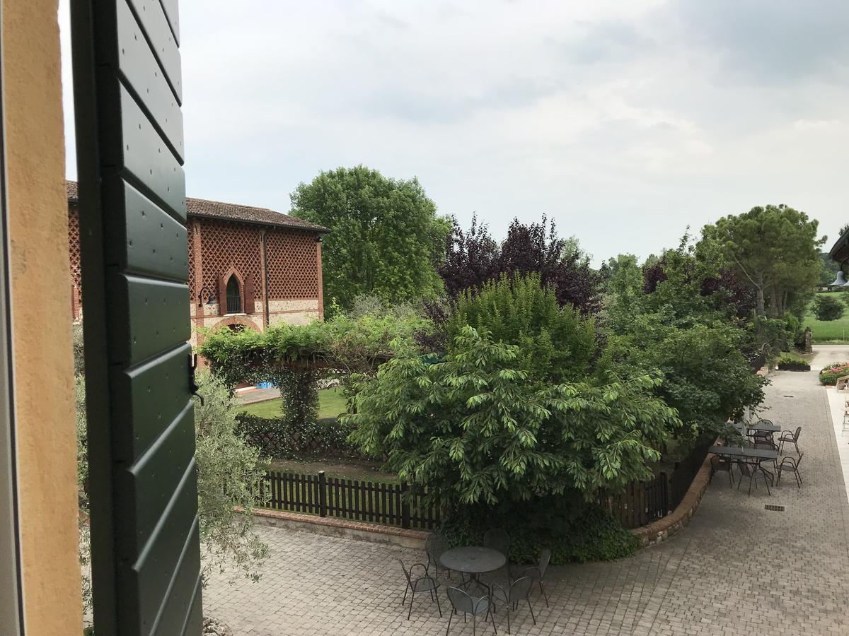 Agriturismo Corte Salandini Hotel Ponti sul Mincio Eksteriør billede
